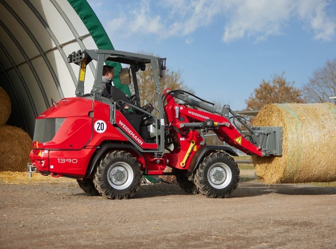 Hoftrac 1390 Weideman для молочної ферми